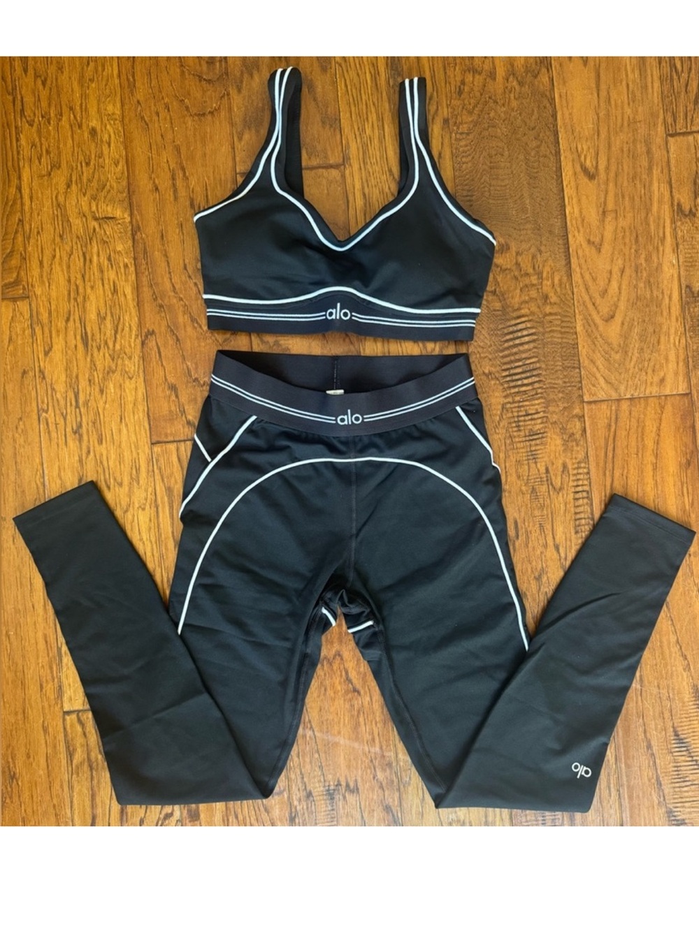 ALO Yoga Black Set with White Piping — Sports Bra & Leggings